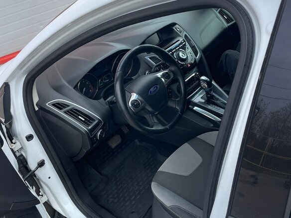2011 Ford Focus III, белый, 900000 рублей - вид 6