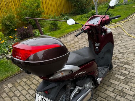 2006 Honda SH, красный, 350000 рублей, вид 4