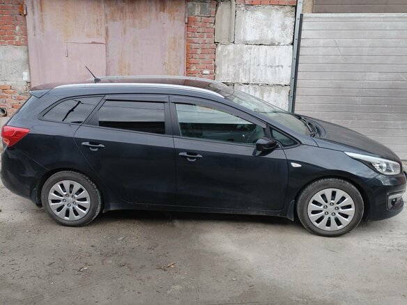 2015 Kia Ceed II Рестайлинг, чёрный, 1300000 рублей