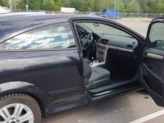 2008 Opel Astra GTC H Рестайлинг, чёрный, 650000 рублей, вид 3