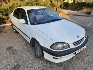 1999 Toyota Avensis I, белый, 399000 рублей, вид 3