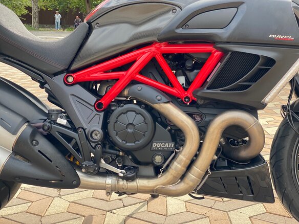 2012 Ducati Diavel Carbon, красный, 999999 рублей - вид 13