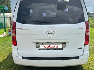 2012 Hyundai Grand Starex I, белый, 1750000 рублей, вид 3