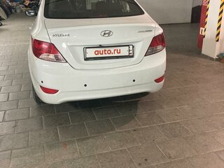 2012 Hyundai Solaris I, белый, 690000 рублей, вид 2