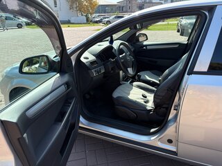 2012 Opel Astra H Рестайлинг, серебристый, 777777 рублей, вид 4