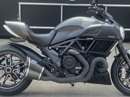 2015 Ducati Diavel Carbon, чёрный, 1700000 рублей, вид 2
