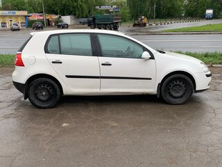 2005 Volkswagen Golf V, белый, 580000 рублей, вид 4