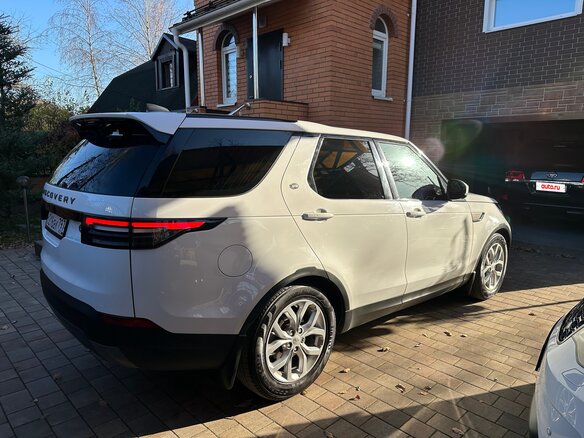 2019 Land Rover Discovery V, белый, 3550000 рублей - вид 2