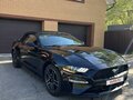 2018 Ford Mustang VI Рестайлинг, чёрный, 2400000 рублей - вид 2