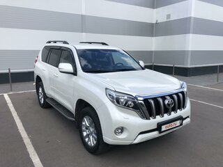 2016 Toyota Land Cruiser Prado 150 Series Рестайлинг 1, белый, 3450000 рублей, вид 3