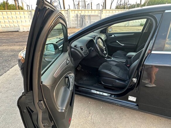 2014 Ford Mondeo IV Рестайлинг, чёрный, 1049000 рублей - вид 7