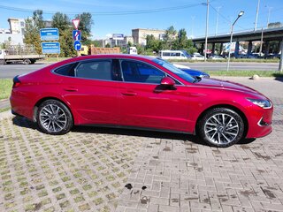 2023 Hyundai Sonata VIII (DN8), красный, 3200000 рублей, вид 2