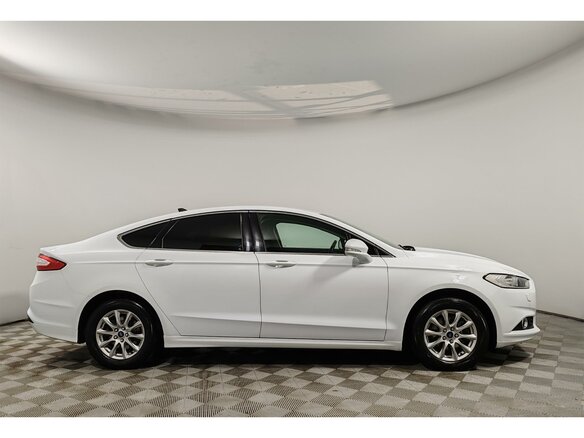 2017 Ford Mondeo V, белый, 1699000 рублей - вид 3