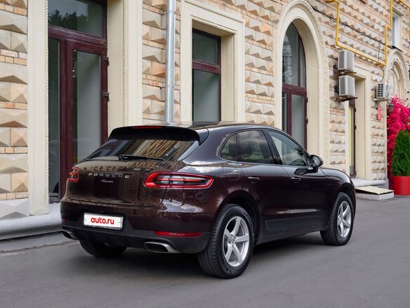 2018 Porsche Macan I, коричневый, 4950000 рублей - вид 5