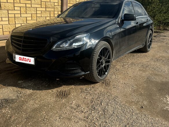 2015 Mercedes-Benz E-Класс 200 IV (W212, S212, C207) Рестайлинг, чёрный, 2150000 рублей