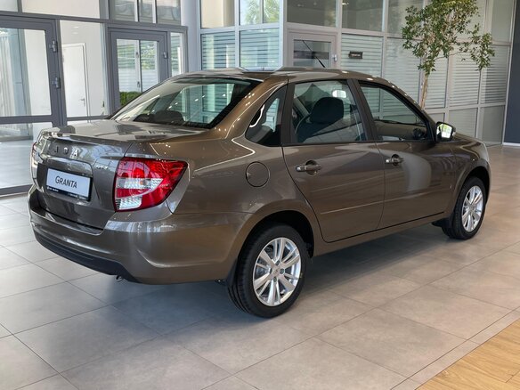2025 Lada (ВАЗ) Granta I Рестайлинг, коричневый, 1126000 рублей - вид 3