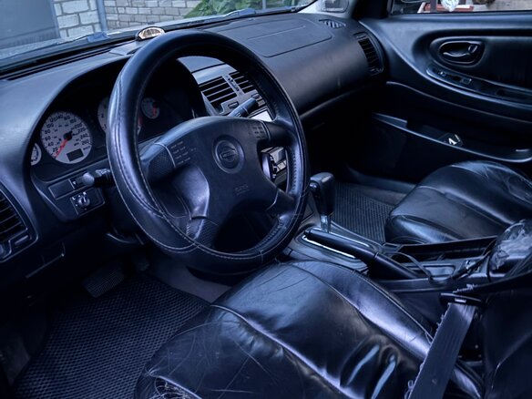 2000 Nissan Maxima V (A33), серый, 400000 рублей - вид 9