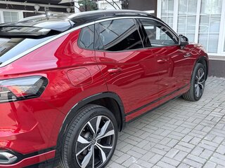 2023 Volkswagen Tayron X I Рестайлинг, красный, 3790000 рублей, вид 5