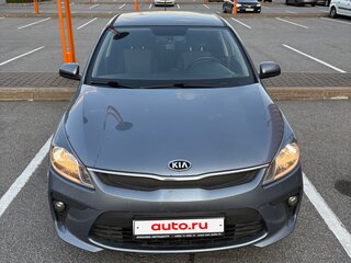 2017 Kia Rio IV, серый, 1125000 рублей, вид 2