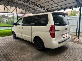2013 Hyundai Grand Starex I, белый, 2000000 рублей, вид 4