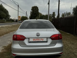 2014 Volkswagen Jetta VI, серебристый, 1320000 рублей, вид 4