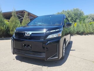 2020 Toyota Voxy III (R80) Рестайлинг, чёрный, 2500000 рублей, вид 1