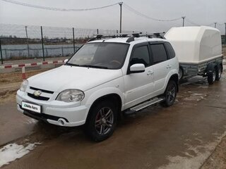 2013 Chevrolet Niva I Рестайлинг, белый, 1000000 рублей, вид 2
