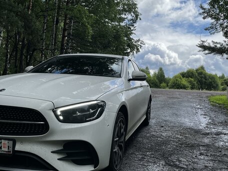 2021 Mercedes-Benz E-Класс 200 V (W213, S213, C238) Рестайлинг, белый, 4355000 рублей, вид 3
