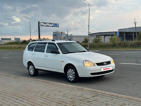 2011 Lada (ВАЗ) Priora I, белый, 430000 рублей - вид 4