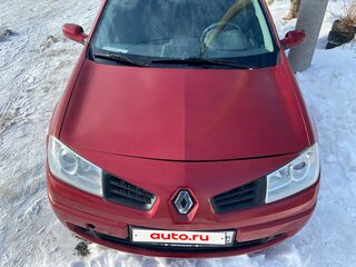 2006 Renault Megane II Рестайлинг, красный, 300000 рублей, вид 3