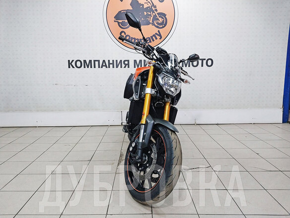 2014 Yamaha MT-09 (FZ-09), оранжевый, 725000 рублей - вид 2