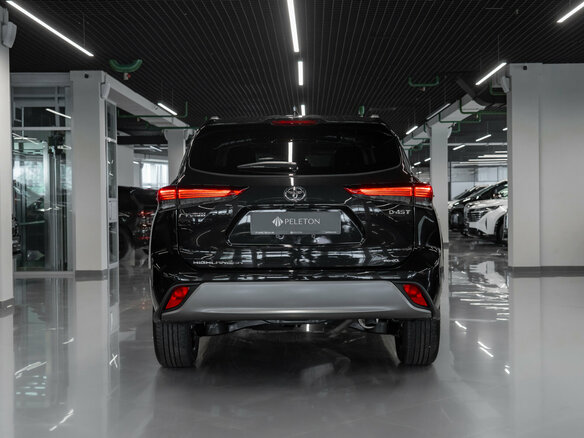 2026 Toyota Highlander IV (XU70), чёрный, 5900000 рублей - вид 5