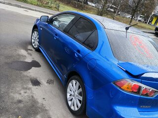 2010 Mitsubishi Lancer X, синий, 750000 рублей, вид 3