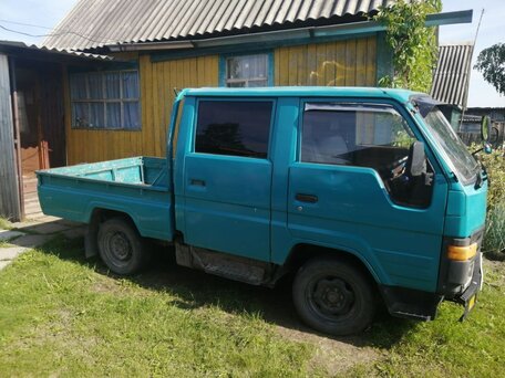 1991 Toyota Dyna, зелёный, 550000 рублей, вид 2