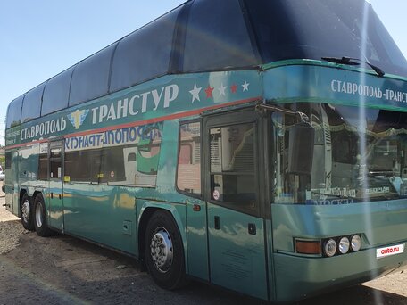 2000 Neoplan Skyliner, зелёный, 1900000 рублей, вид 2