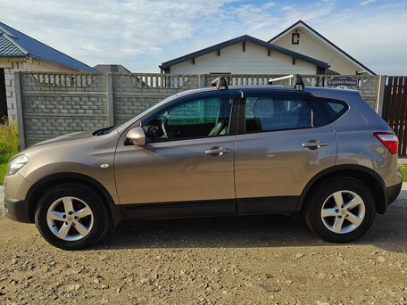 2011 Nissan Qashqai I Рестайлинг, бежевый, 1059000 рублей, вид 4