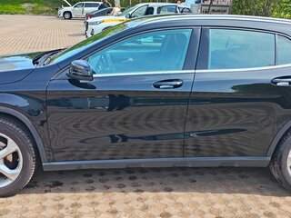2018 Mercedes-Benz GLA 200 I (X156) Рестайлинг, чёрный, 2500000 рублей, вид 2