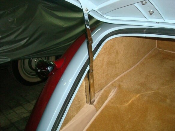 1939 Mercedes-Benz W142, красный - вид 2