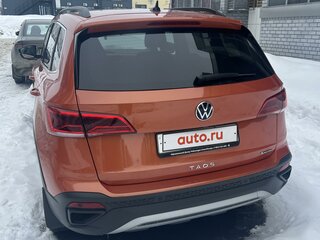 2021 Volkswagen Taos I, оранжевый, 3250000 рублей, вид 3