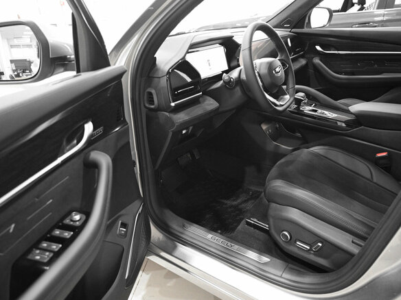 2026 Geely Monjaro I, серебристый, 4954990 рублей - вид 6