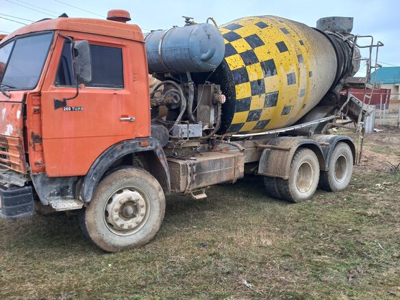 2005 КамАЗ Автобетоносмеситель, красный, 950000 рублей - вид 6