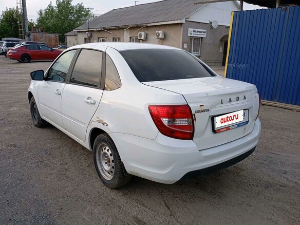 2024 Lada (ВАЗ) Granta I Рестайлинг, белый, 495750 рублей - вид 3