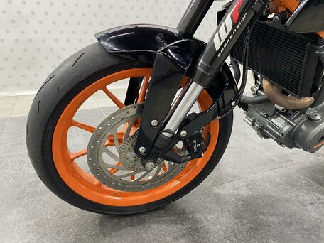 2015 KTM 250 Duke, чёрный, 345000 рублей, вид 5