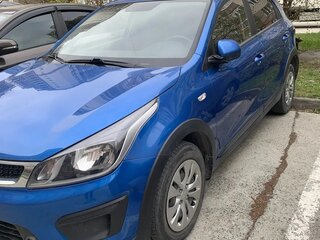 2020 Kia Rio X IV Рестайлинг, синий, 1300000 рублей, вид 1