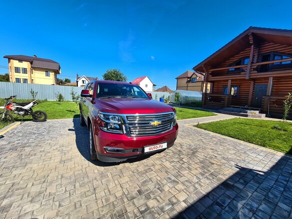 2018 Chevrolet Tahoe IV, красный, 3700000 рублей - вид 5