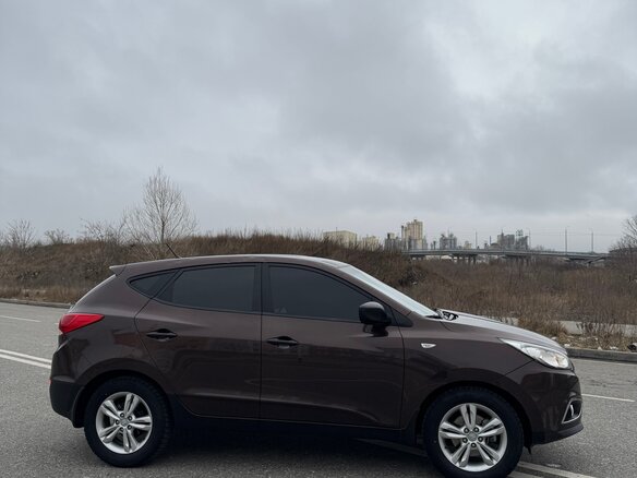 2011 Hyundai ix35 I, коричневый, 1080000 рублей - вид 1