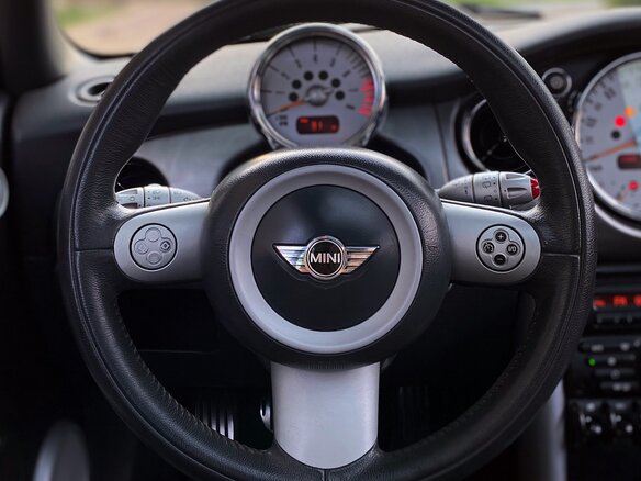 2004 Mini Hatch Cooper S I (R50), жёлтый - вид 19
