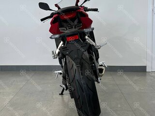 2026 Honda CBR 650R, красный, 1749900 рублей, вид 5