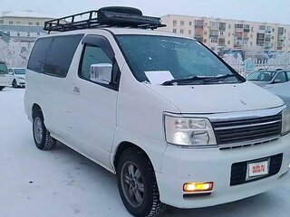 2002 Nissan Elgrand I (E50), белый, 900000 рублей, вид 5