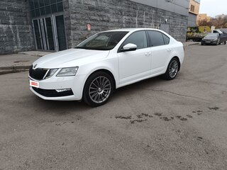 2017 Skoda Octavia III (A7) Рестайлинг, белый, 1100000 рублей, вид 1
